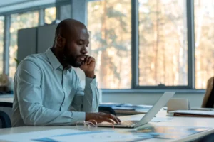 Advogado pode comprar precatório do cliente?